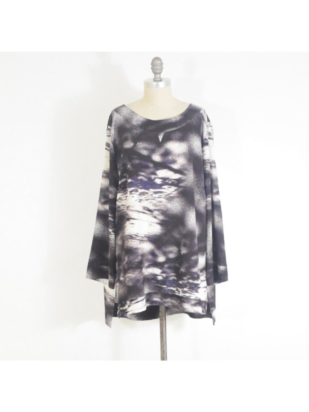 Anna Scholz Plus Size Purple Galaxy Print Long Sleeve Tunic Shift